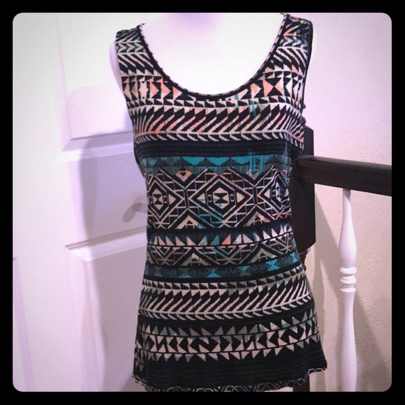 Like new! BKE buttery soft Aztec tank! 🖤 - Picture 1 of 4